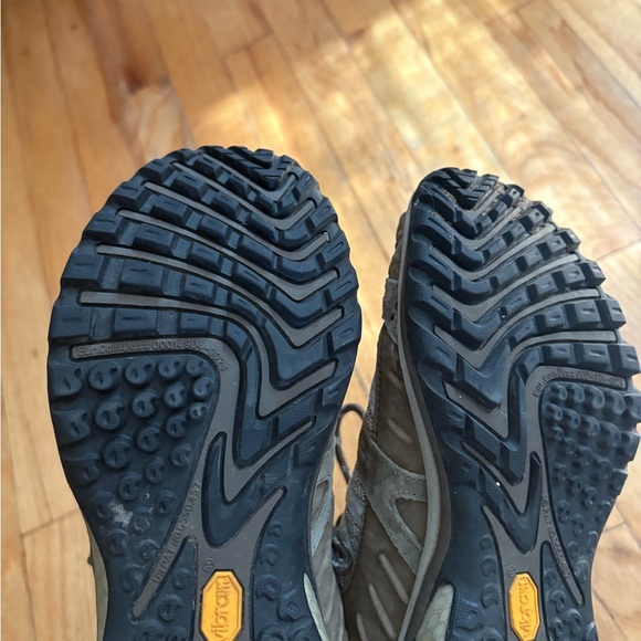 merrell siren sport hiking shoes in olive - Picture 7 of 7